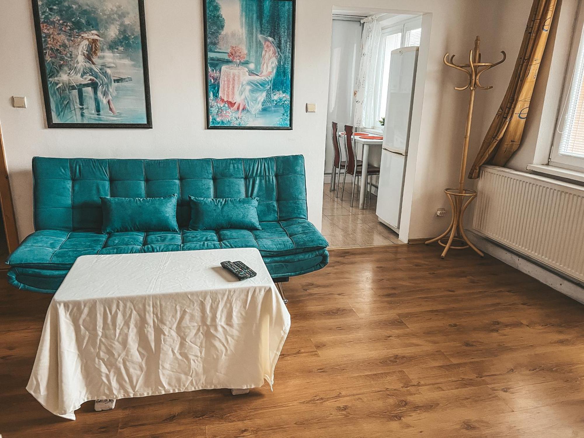 3 Bedroom Apartment In The Part Of The City Banská Bystrica Exterior photo